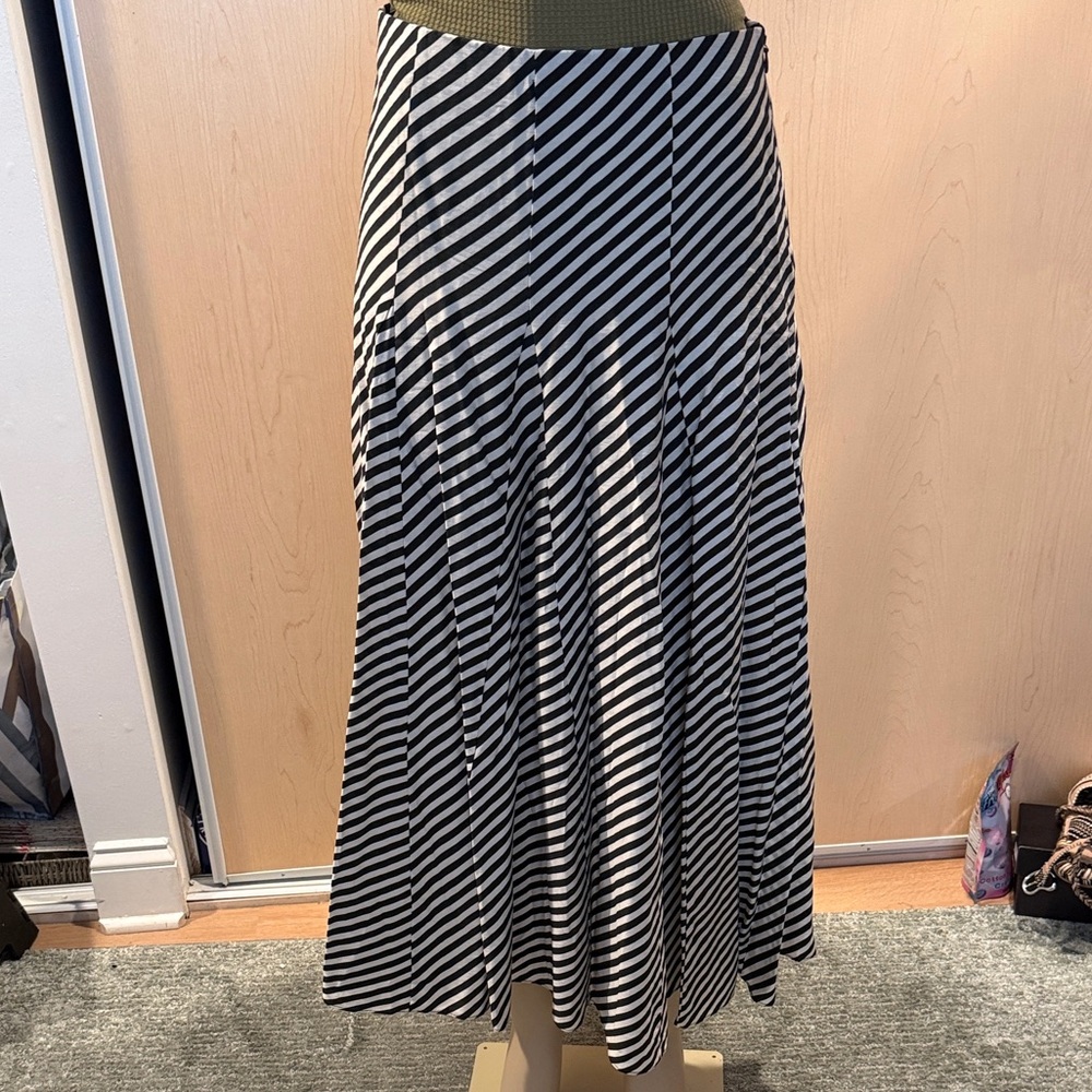 H&M Black and White Striped A-Line Skirt